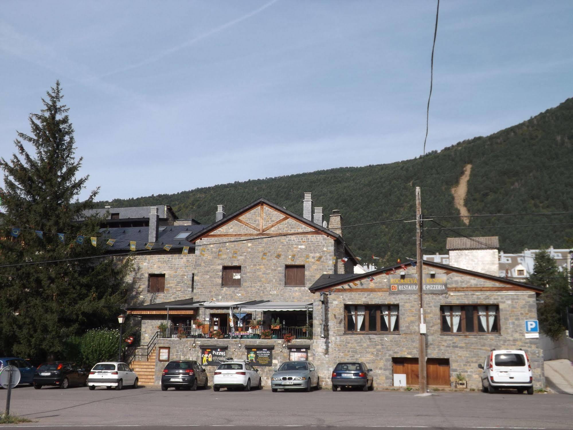 Roca Nevada Suites Villanúa Zewnętrze zdjęcie