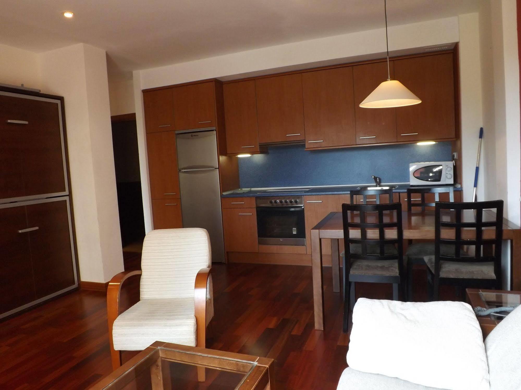Roca Nevada Suites Villanúa Zewnętrze zdjęcie