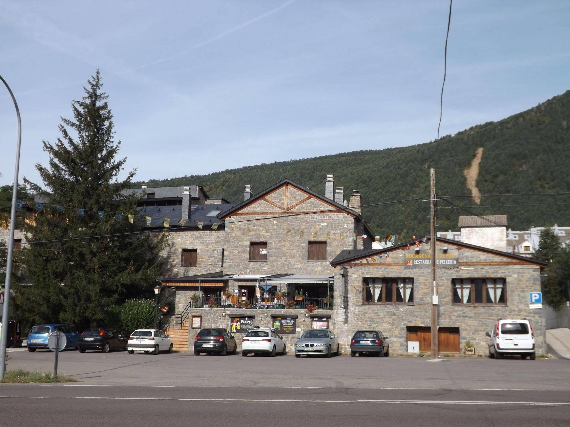 Roca Nevada Suites Villanúa Zewnętrze zdjęcie